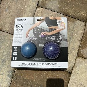 NWT Bebe Sport Hot and Cold therapy massager kit